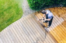 Some Easy Deck Cleaning Tips for Summer